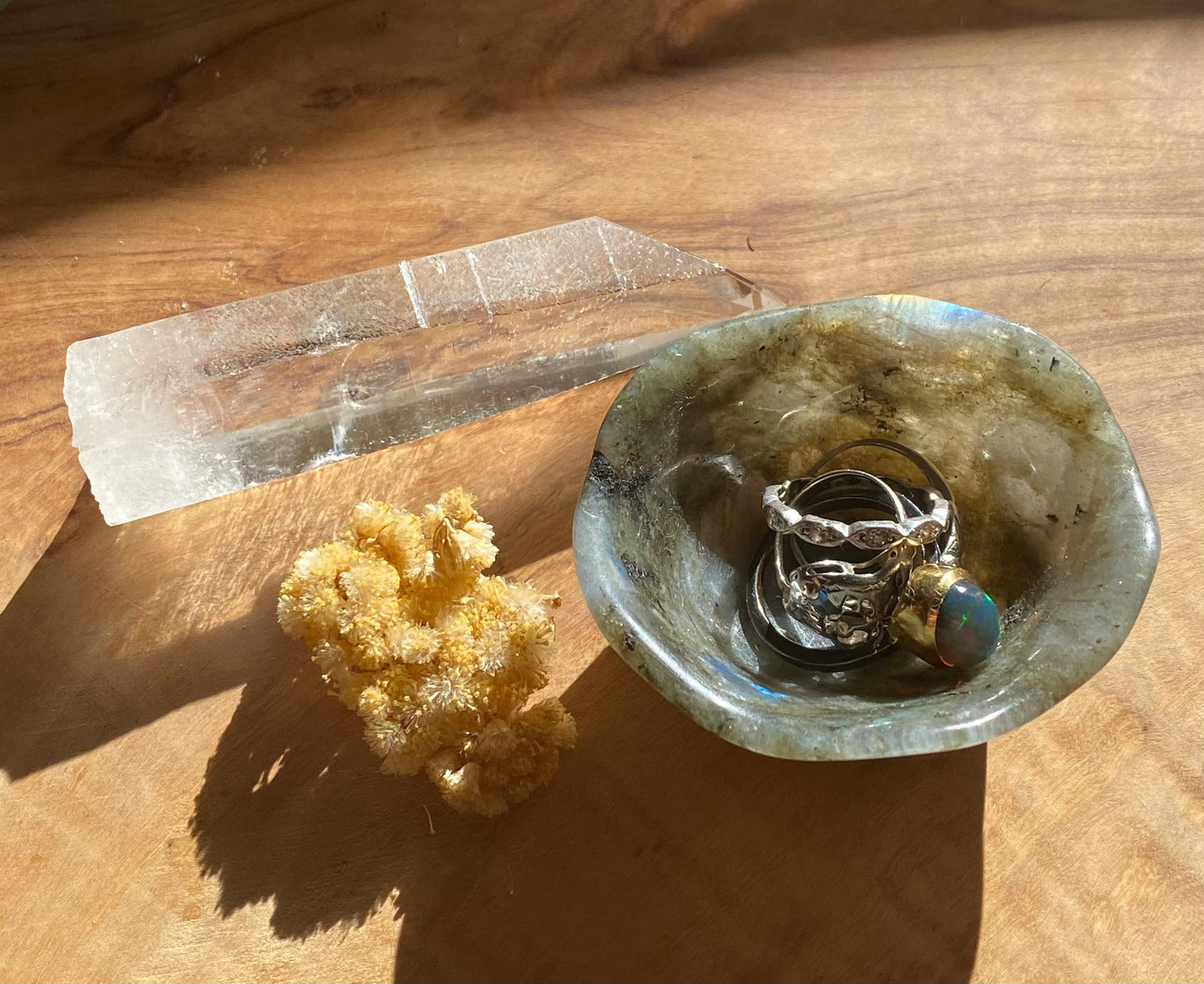 Bol en anneau sculpté à la main en labradorite