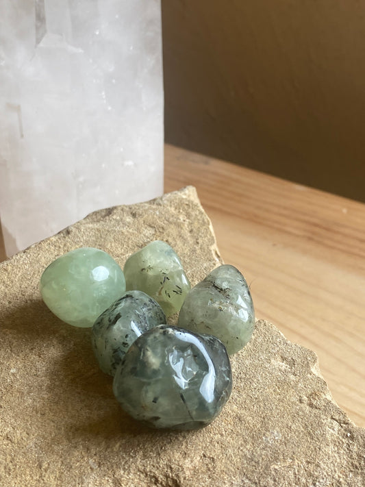Prehnite Tunbled Stone