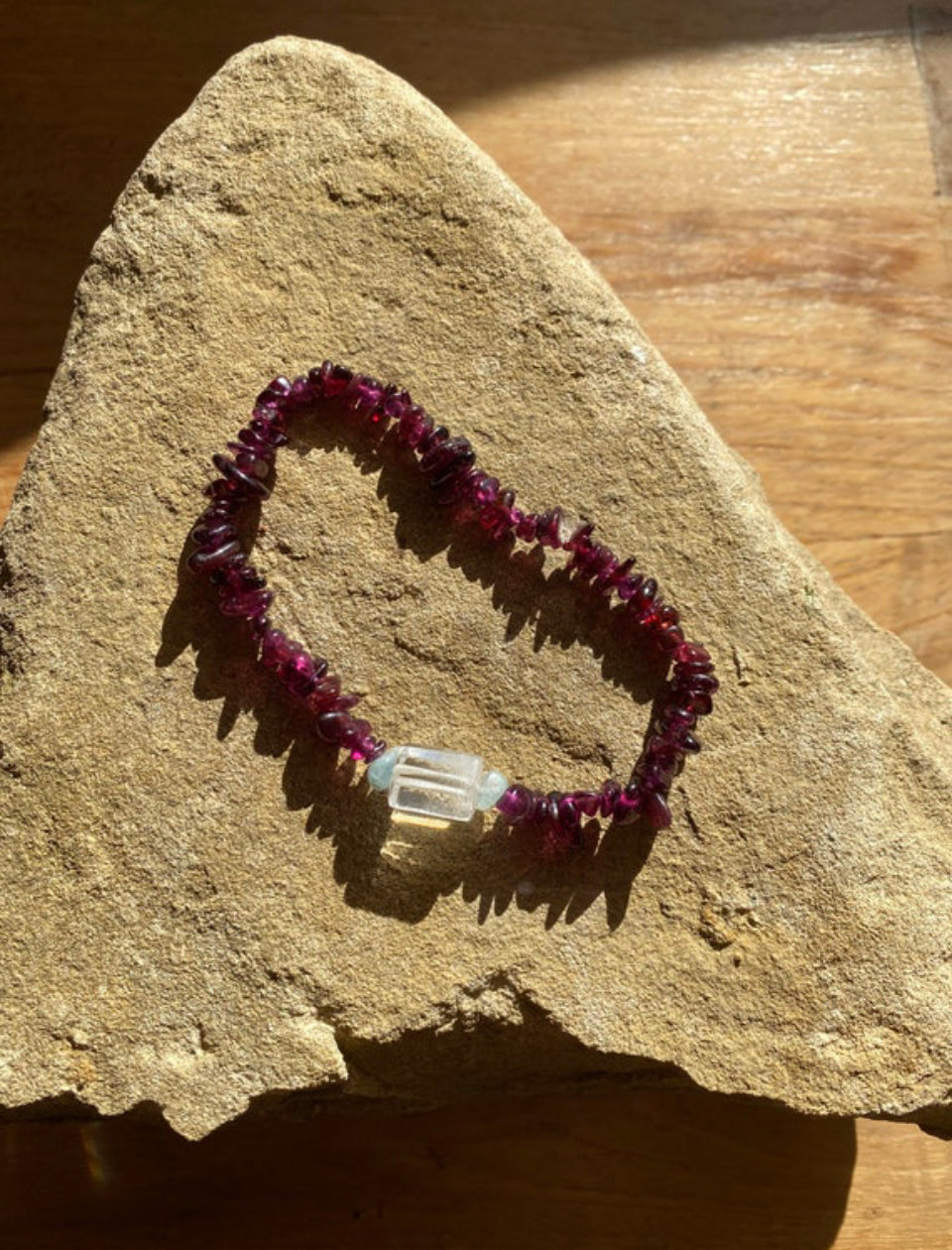 Bracelet Aphrodite Grenat, Cristal & Labradorite