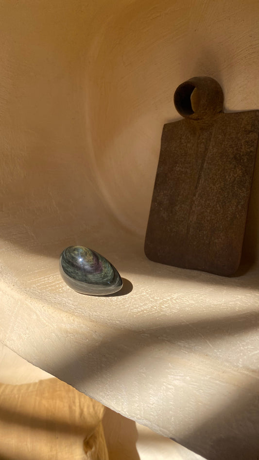 Mantogochol (ou Manta Huichol) 
Obsidian Galet | Polished Natural Stone | Protection & Transformation