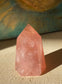 Grande pointe de quartz rose