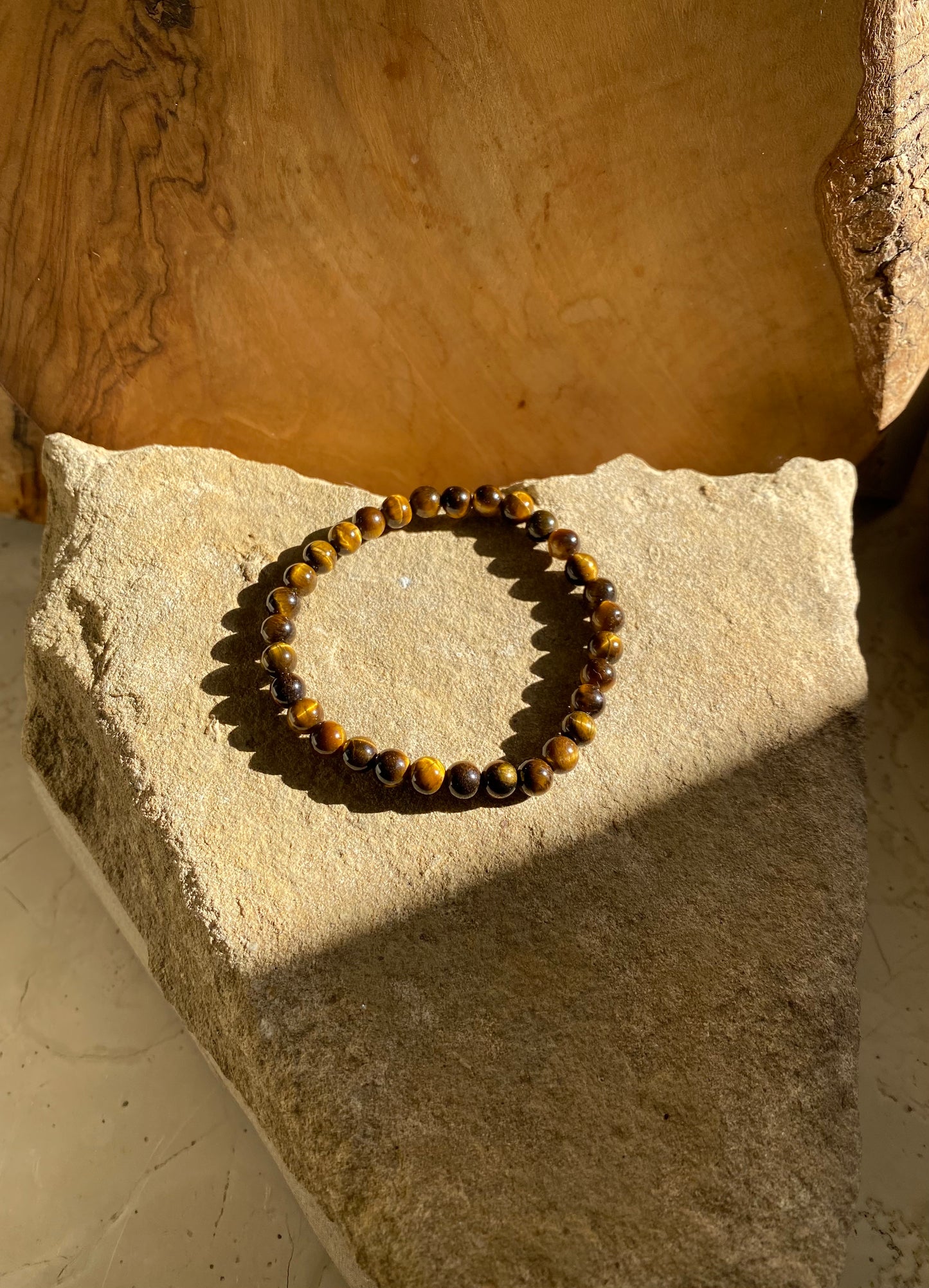 Simple Tiger’s Eye Bracelet